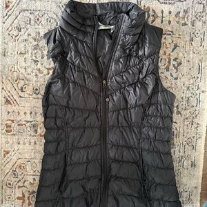 Athleta Black Puffer Vest